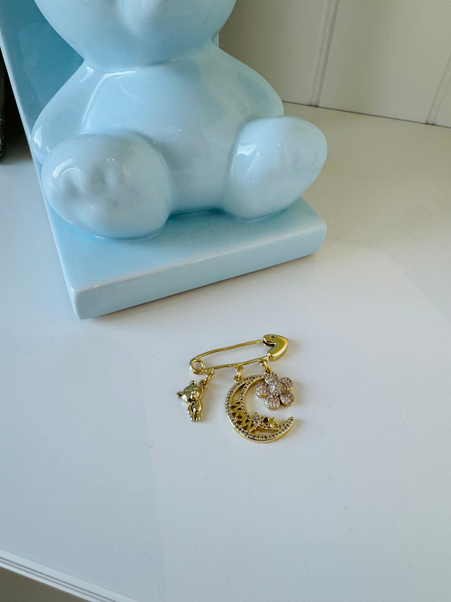 Broche charm oso (Mom)