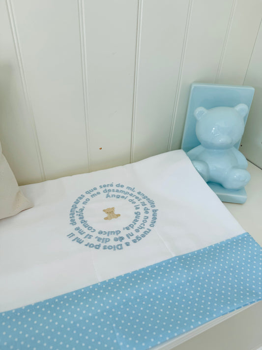 Pañito ángel de la guarda azul con puntos blancos
